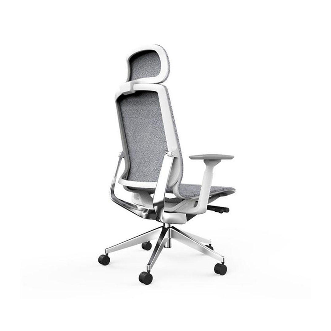 Versadesk Altus Executive Chair